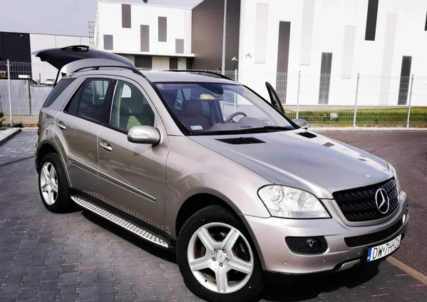 Mercedes-Benz ML cena 37000 przebieg: 252000, rok produkcji 2006 z Wrocław małe 106